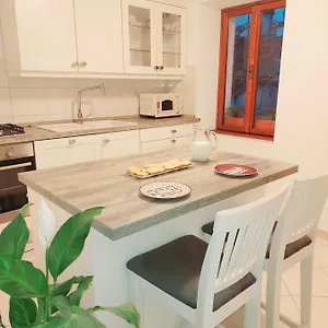 https://nona-marija.in-istria.net