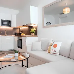 https://cozy-appartement-plein-centre-proche-gare-plage.fr-provencehotel.com